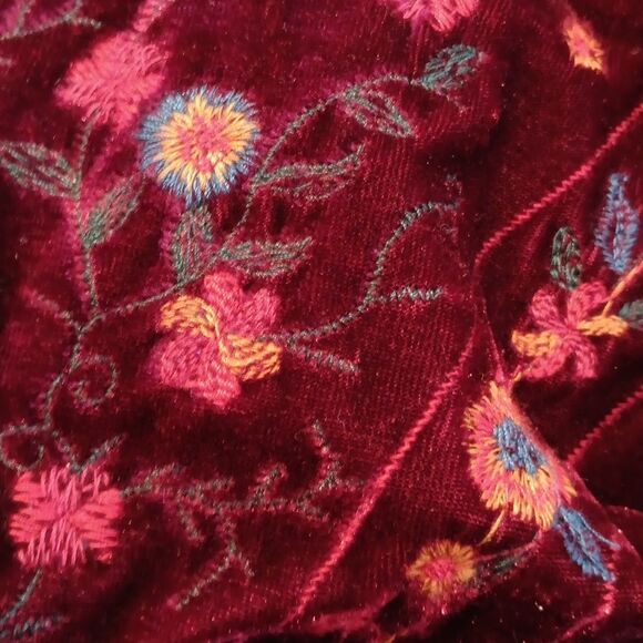 Umgee Cabernet Velvet Dress with Floral Embroidery.Native Inspired.Peasant Shape - Picture 11 of 12